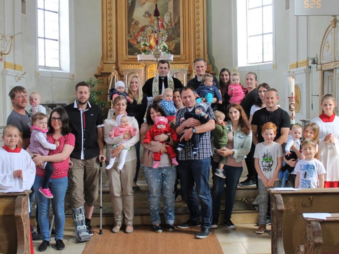 treffen-der-neugetauften3363748