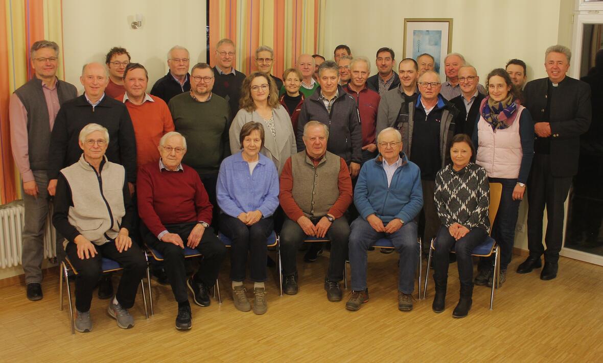 Kirchenverwaltungen der PG Baindlkirch